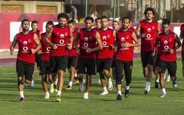 صور لعيبه الاهلي - حبيب الملايين نادي القرن الاهلي 878 1