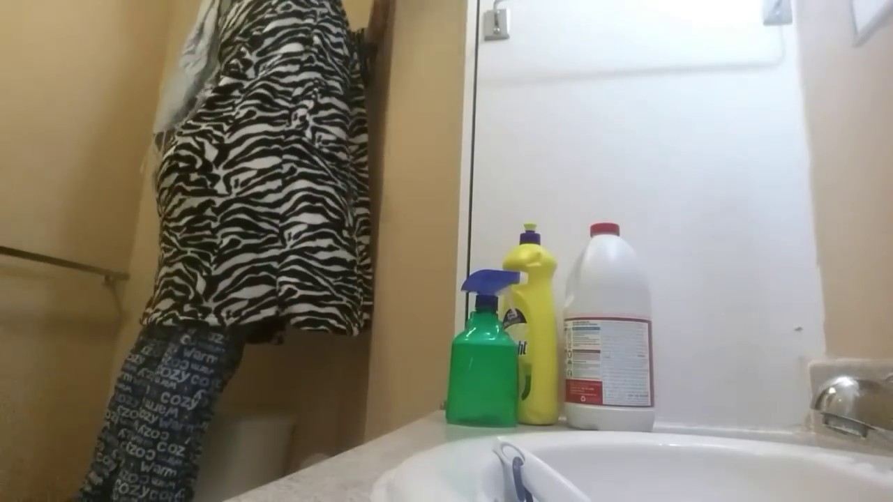 تنظيف الحمام بالخل